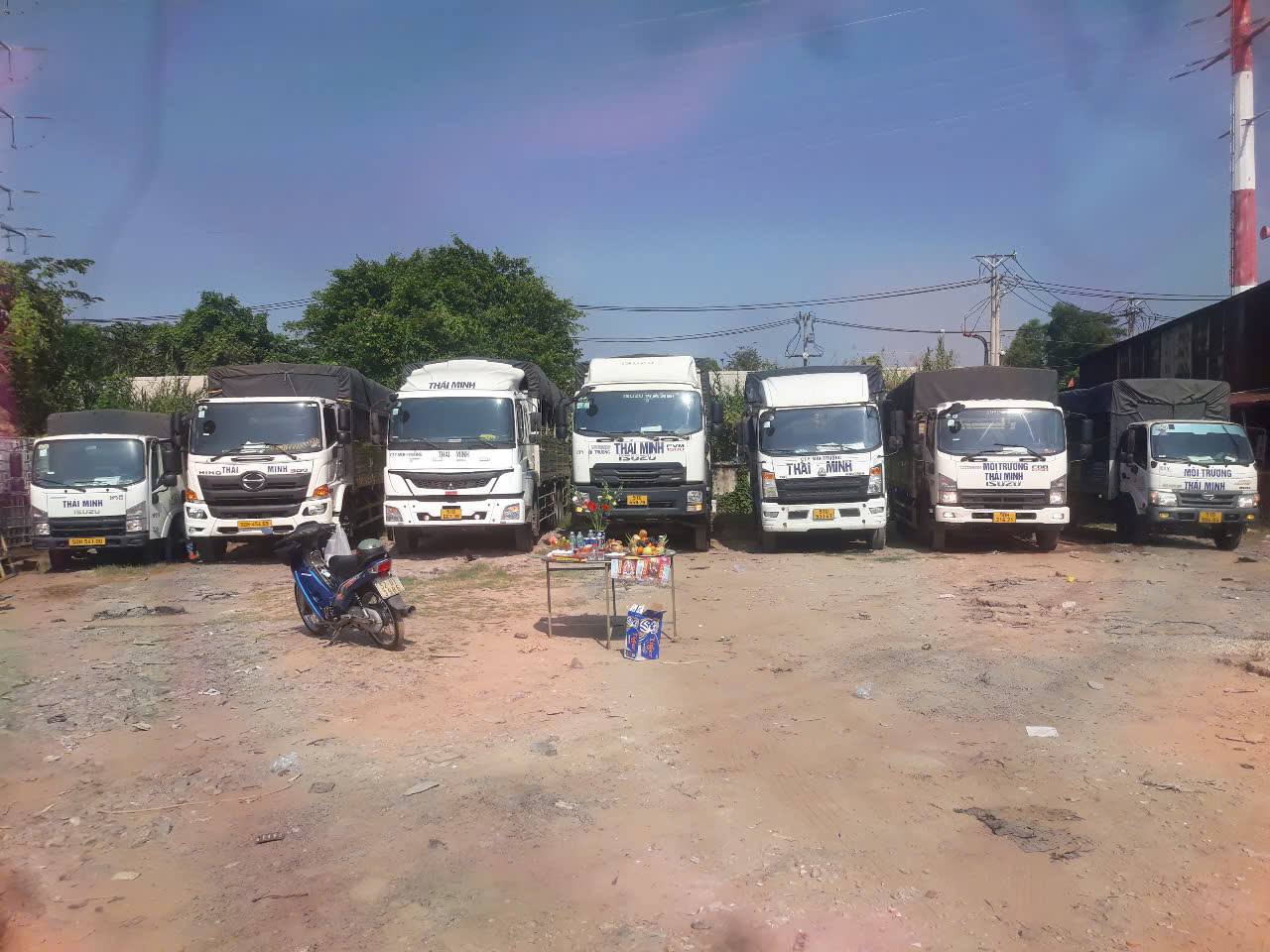 Xe vận chuyển chất thải chuyên dụng 4